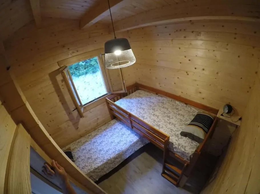 Un Chalet En Bois Dans Un Ecrin De Verdure Aouste-sur-Sye 0*,  France