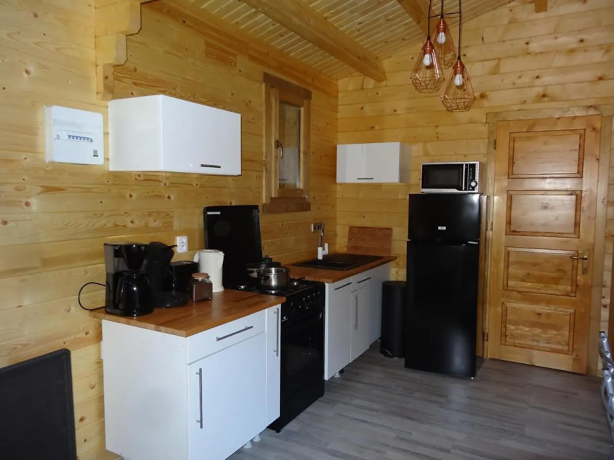Un Chalet En Bois Dans Un Ecrin De Verdure Aouste-sur-Sye